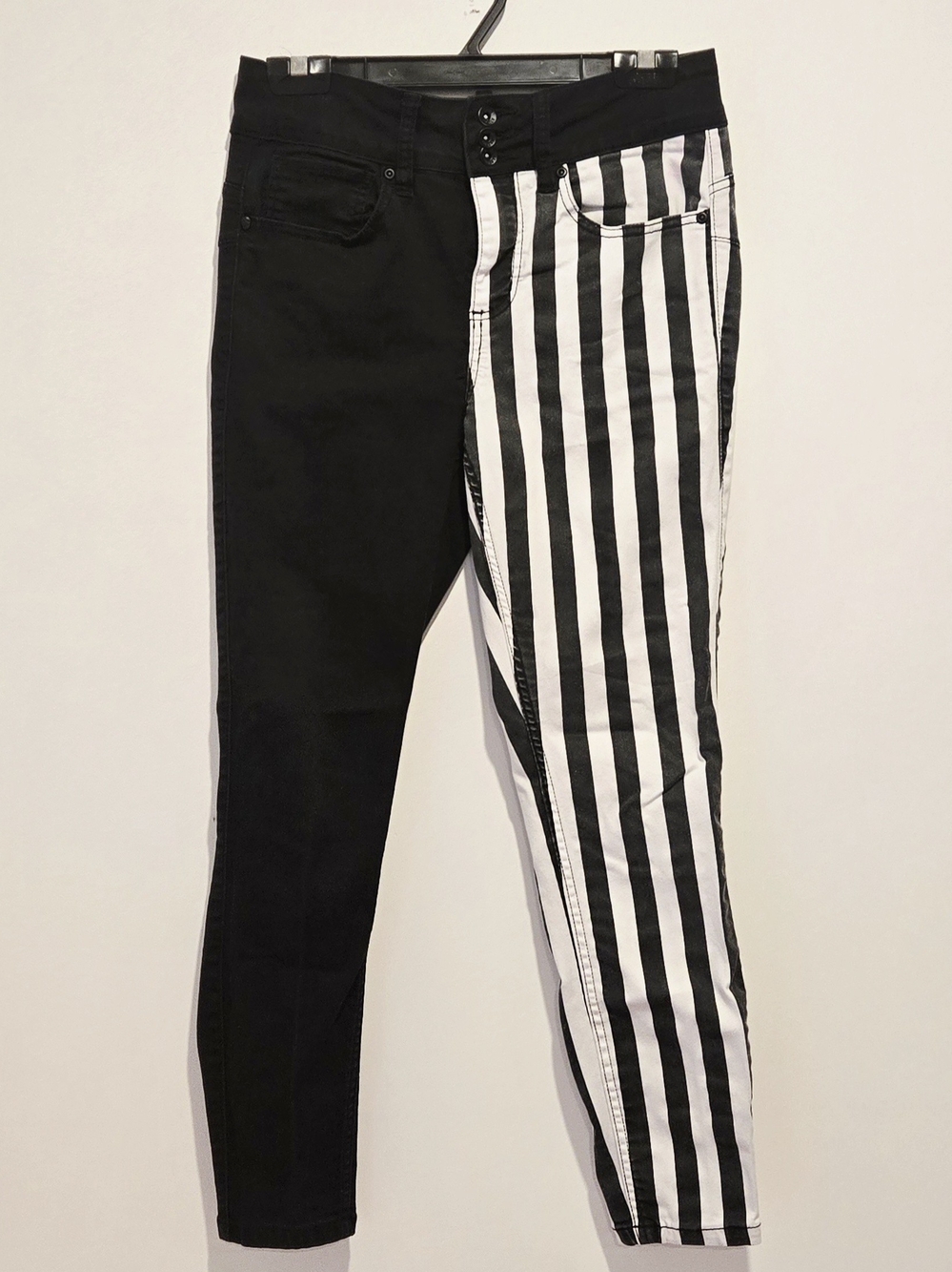 🤍 Hot Topic Split Leg Black & Striped Skinny Jeans 🖤